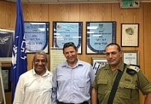 הגנרל בא לעיר