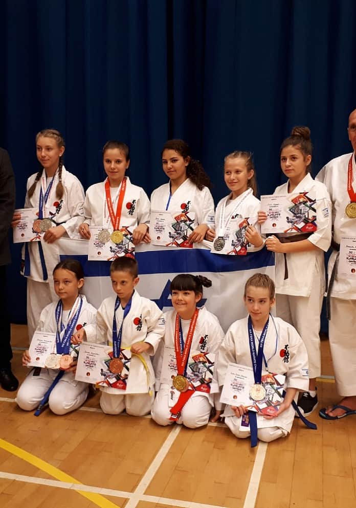 f0_0700_1000_karate(4)