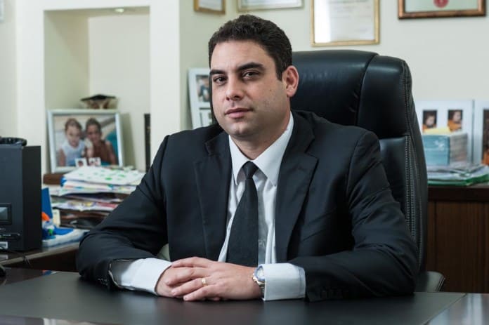 גיא אופיר עו״ד