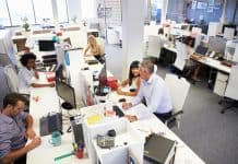 חוסר נאמנות והעברת מידע: