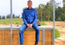 הצופן הגנטי: "כשהייתי ילד אבא אמר: 'רק אל תהיה פוליטיקאי'; והיום כפוליטיקאי אני מת להיות שר הדתות"