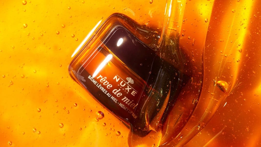 NUXE REVE DE MIEL באלם מזין לשפתיים 75שח, צילום יחצ חול (1)